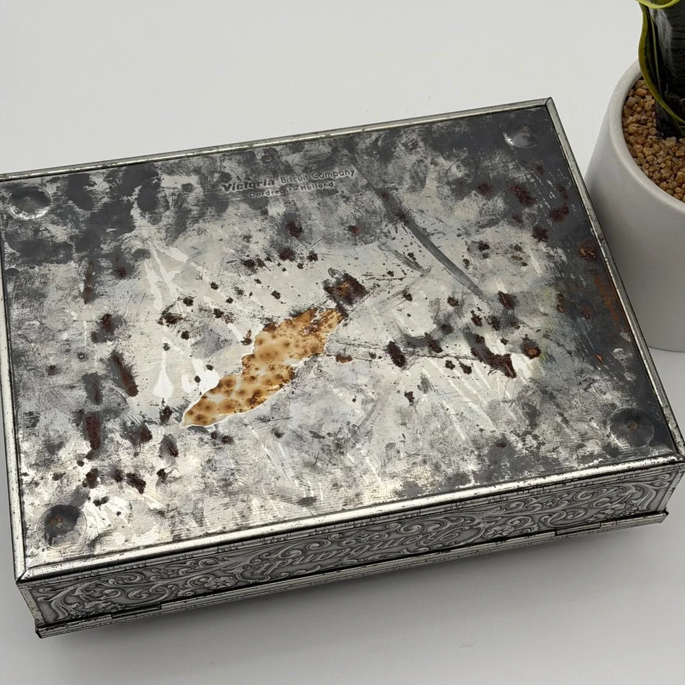 Vintage Victoria Biscuit Company Rembrandt The Night Watch Metal Relief Tin Box